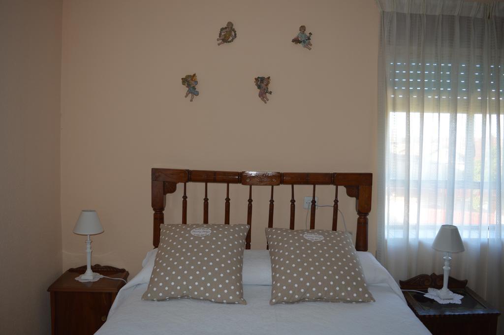 Casa Rural Los Llaganos Guest House Villaturiel Екстериор снимка