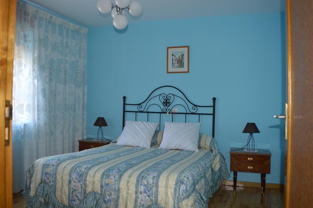 Casa Rural Los Llaganos Guest House Villaturiel Екстериор снимка