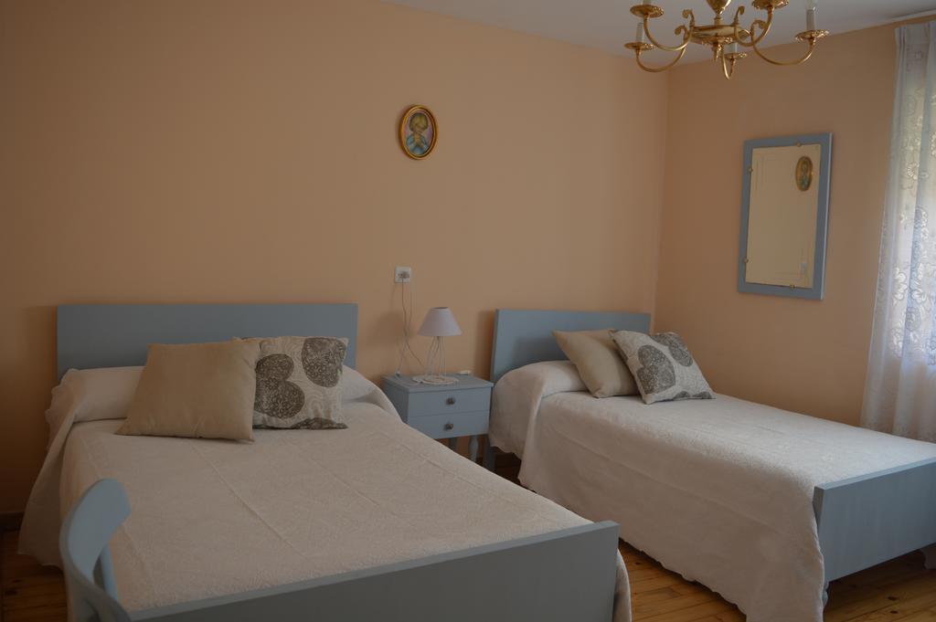 Casa Rural Los Llaganos Villaturiel Екстериор снимка